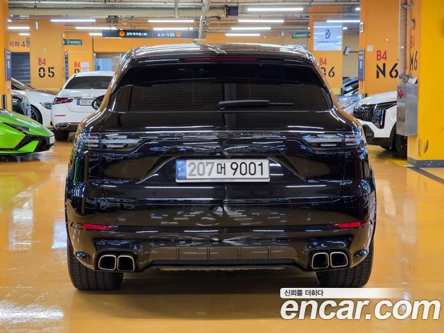 Porsche Cayenne 4.0 Turbo — пробег 84 200 км — фото 4 из 5