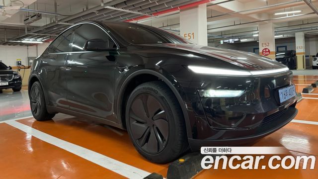 Tesla Model Y Premium RWD — пробег 2 000 км — фото 3 из 5