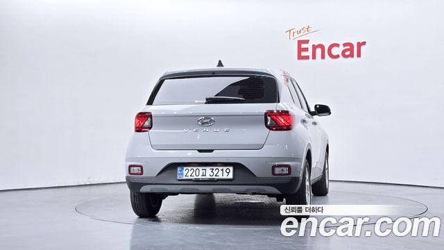 Hyundai Venue из Кореи Encar