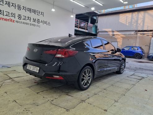 Hyundai AVANTE 1.6 Premium — пробег 66 889 км — фото 4 из 5
