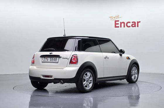 Mini Cooper Special Edition Second Generation — пробег 82 185 км — фото 2 из 5