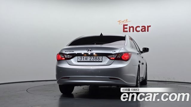 Hyundai Sonata LPI Smart — пробег 158 495 км — фото 4 из 5