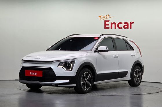Kia Niro Prestige — пробег 33 338 км — фото 1 из 5