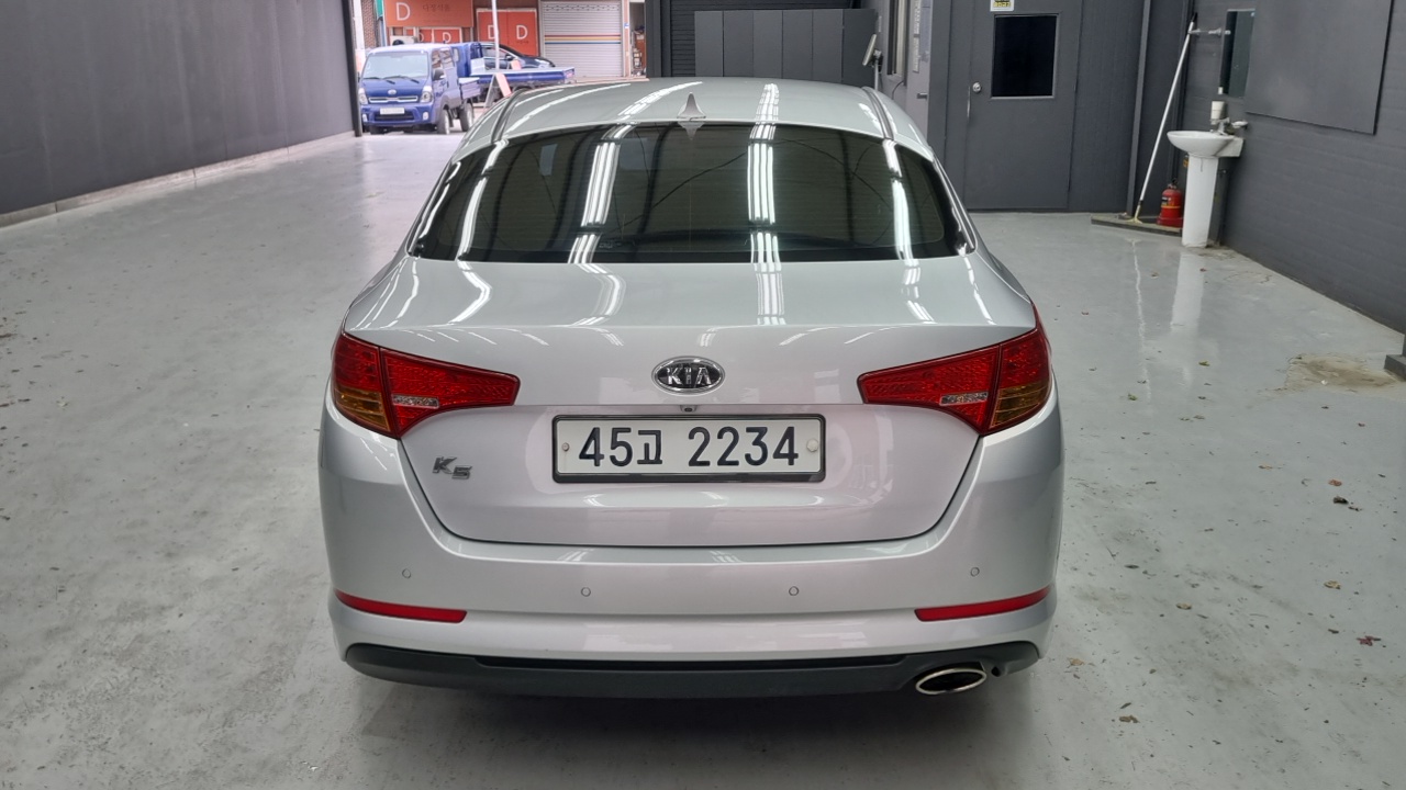 Kia K5 LPI Luxury — пробег 174 800 км — фото 4 из 5