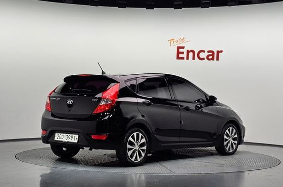Hyundai Accent WIT 1.4 VVT Premium — пробег 71 778 км — фото 2 из 5
