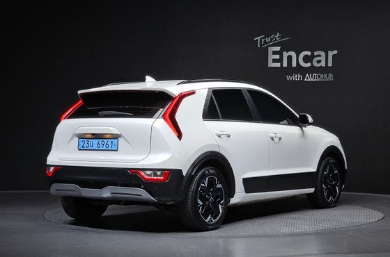 Kia Niro Air — пробег 17 056 км — фото 2 из 5