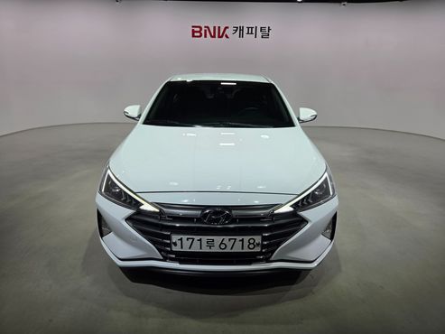 Hyundai AVANTE 1.6 Smart Choice — пробег 68 407 км — фото 2 из 5