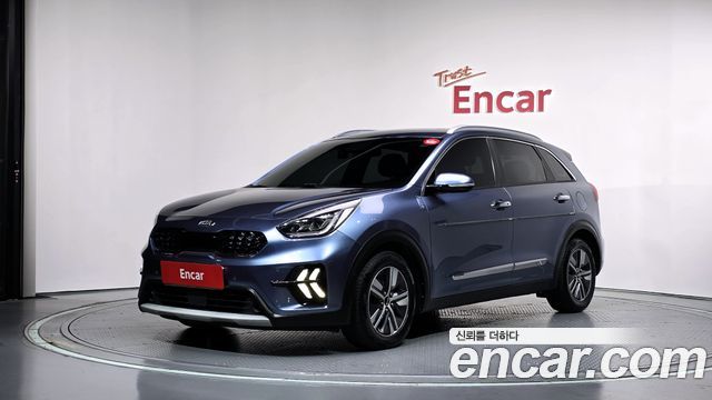 Kia Niro 1.6 HEV Noblesse Special — пробег 172 032 км — фото 1 из 5