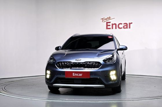 Kia Niro 1.6 HEV Noblesse Special — пробег 172 032 км — фото 3 из 5