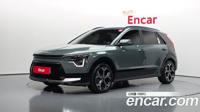 Kia Niro Signature — пробег 94 640 км — фото 1 из 5
