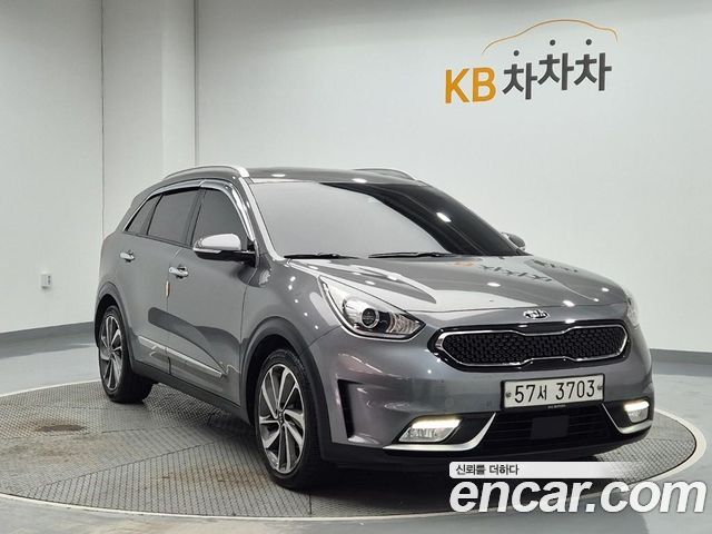 Kia Niro Noblesse — пробег 147 000 км — фото 4 из 5