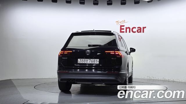 Volkswagen Tiguan 2.0 TDI 4Motion Prestige — пробег 98 678 км — фото 4 из 5