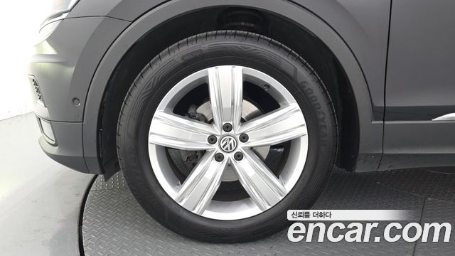 Volkswagen Tiguan 2.0 TDI 4Motion Prestige — пробег 98 678 км — фото 5 из 5