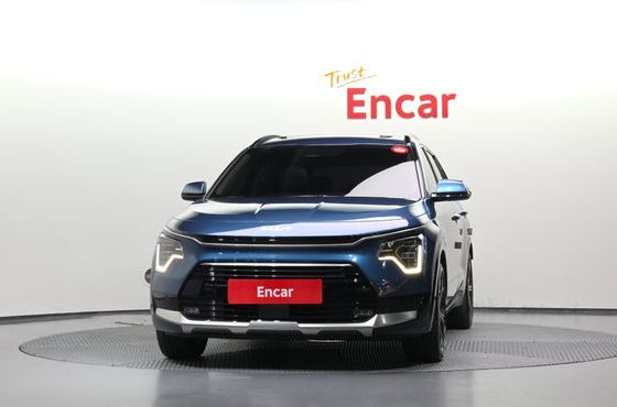 Kia Niro Signature — пробег 37 430 км — фото 3 из 5