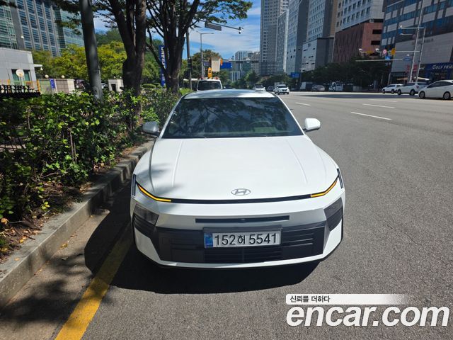 Hyundai AVANTE 2.0 Inspiration — пробег 451 км — фото 1 из 5