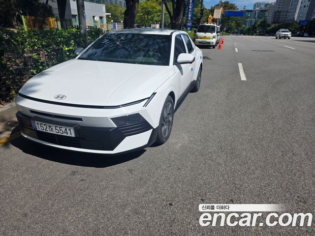 Hyundai AVANTE 2.0 Inspiration — пробег 451 км — фото 4 из 5