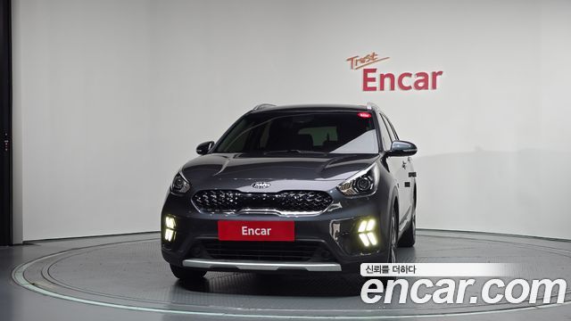 Kia Niro 1.6 HEV Luxury — пробег 111 197 км — фото 3 из 5