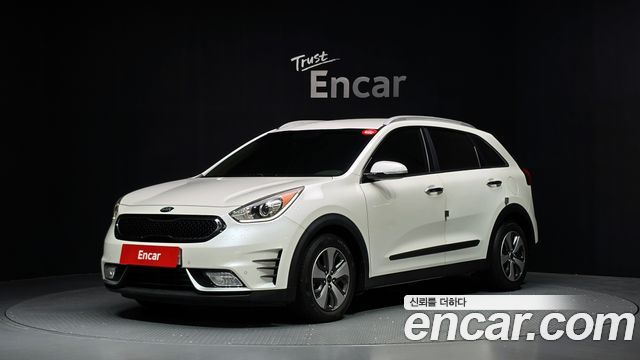 Kia Niro Noblesse — пробег 199 437 км — фото 1 из 5