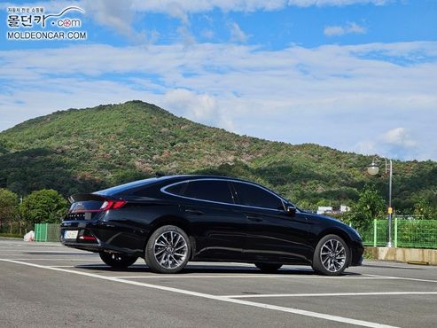 Hyundai Sonata 2.0 Premium Plus — пробег 58 007 км — фото 2 из 5
