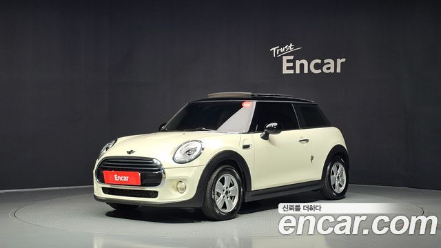 Mini Cooper Standard 3rd — пробег 111 216 км — фото 1 из 5