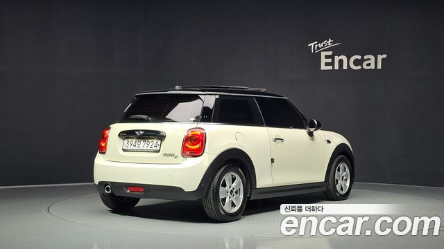 Mini Cooper Standard 3rd — пробег 111 216 км — фото 2 из 5