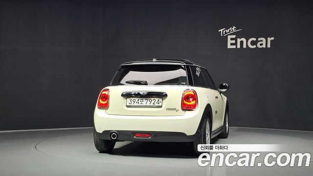 Mini Cooper Standard 3rd — пробег 111 216 км — фото 4 из 5