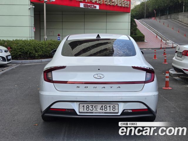 Hyundai Sonata 2.0 Premium Millennial — пробег 235 585 км — фото 4 из 5