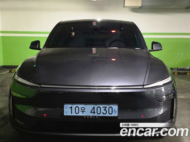 Tesla Model Y RWD — пробег 27 300 км — фото 1 из 5