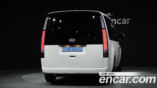 Hyundai Staria EV Lounge 11-Seater Prestige — пробег 7 226 км — фото 4 из 5