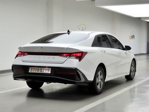 Hyundai AVANTE 1.6 Smart — пробег 72 860 км — фото 4 из 5