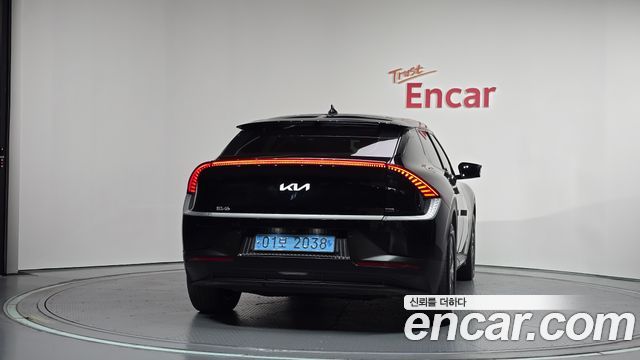 Kia EV6 Long Range 4WD Air — пробег 100 990 км — фото 4 из 5