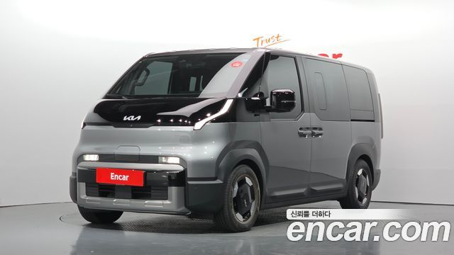 Kia PV5 Passenger 5 Seater Plus — пробег 8 107 км — фото 1 из 5