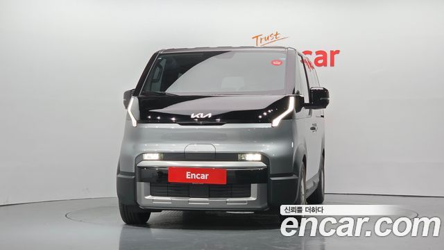 Kia PV5 Passenger 5 Seater Plus — пробег 8 107 км — фото 3 из 5