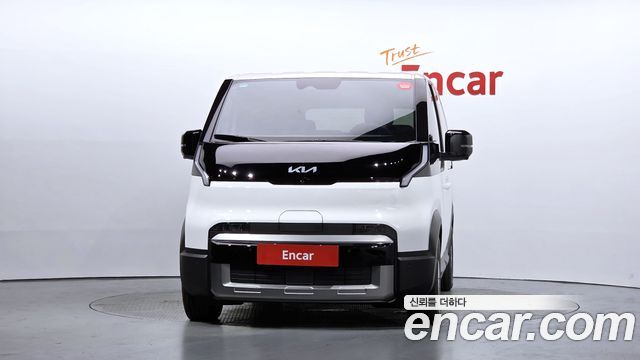 Kia PV5 Passenger 5 Seater Plus — пробег 4 565 км — фото 3 из 5