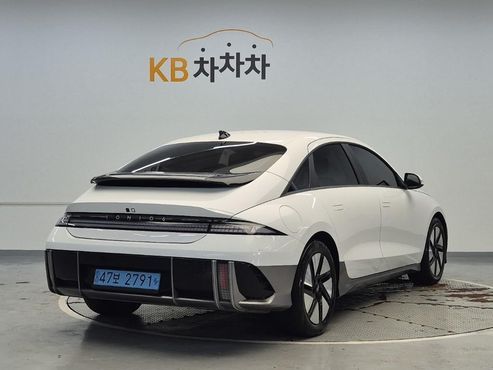 Hyundai Ioniq6 Standard E-Value+ — пробег 39 998 км — фото 3 из 5