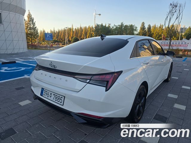 Hyundai AVANTE 1.6 Inspiration — пробег 80 402 км — фото 4 из 5