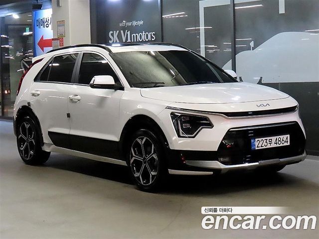 Kia Niro Signature — пробег 42 618 км — фото 1 из 5