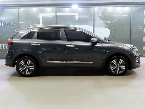 Kia Niro 1.6 HEV Noblesse — пробег 135 788 км — фото 3 из 5