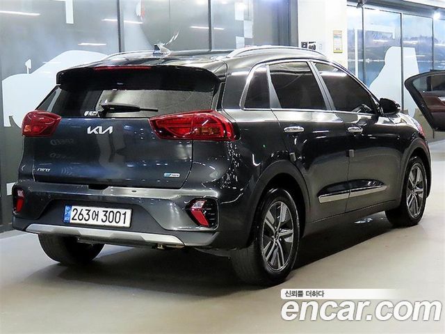 Kia Niro 1.6 HEV Noblesse — пробег 135 788 км — фото 4 из 5