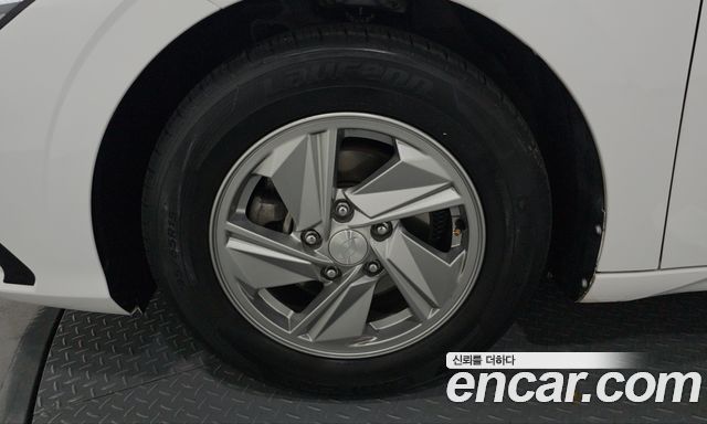 Hyundai AVANTE 1.6 Smart — пробег 119 200 км — фото 5 из 5