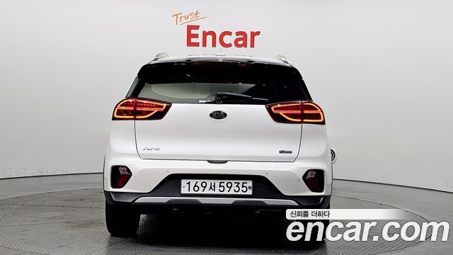 Kia Niro из Кореи Encar