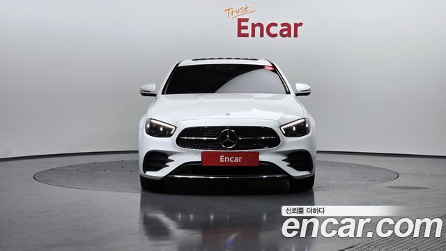 Mercedes-Benz E-Class E220d 4MATIC AMG Line — пробег 30 395 км — фото 3 из 5