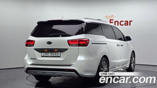 Kia Carnival 9-seater Noblesse — пробег 135 193 км — фото 2 из 5