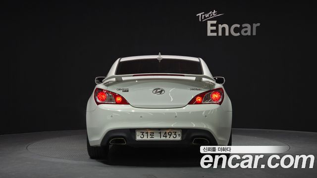 Hyundai Genesis из Кореи Encar