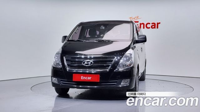 Hyundai Starex 12-Seater Wagon Smart — пробег 165 406 км — фото 3 из 5
