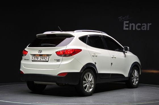 Hyundai Tucson Diesel 2WD LX20 Luxury — пробег 49 902 км — фото 2 из 5