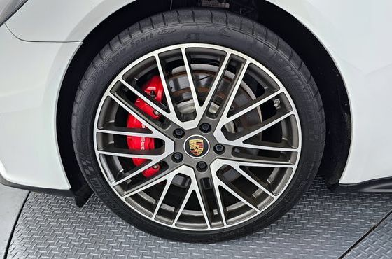 Porsche Panamera 4.0 GTS — пробег 3 016 км — фото 5 из 5