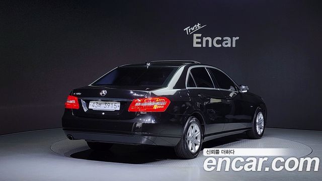 Mercedes-Benz E-Class из Кореи Encar