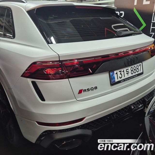 Audi RSQ8 4.0 TFSI Quattro Performance — пробег 4 600 км — фото 4 из 5