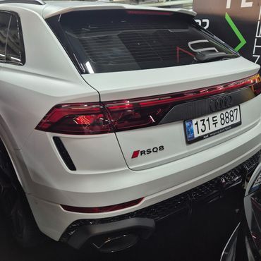 Audi RSQ8 4.0 TFSI Quattro Performance — пробег 4 600 км — фото 4 из 5